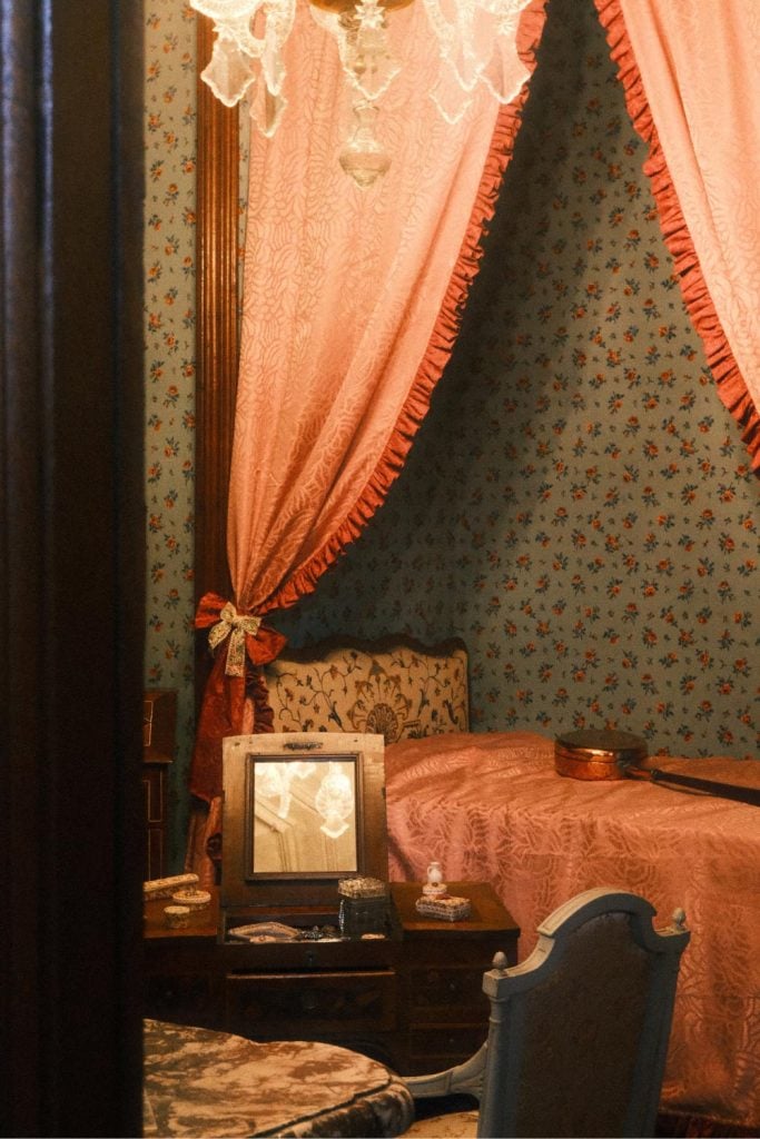 Things to do in Namur: Museum of Decorative Arts of Namur